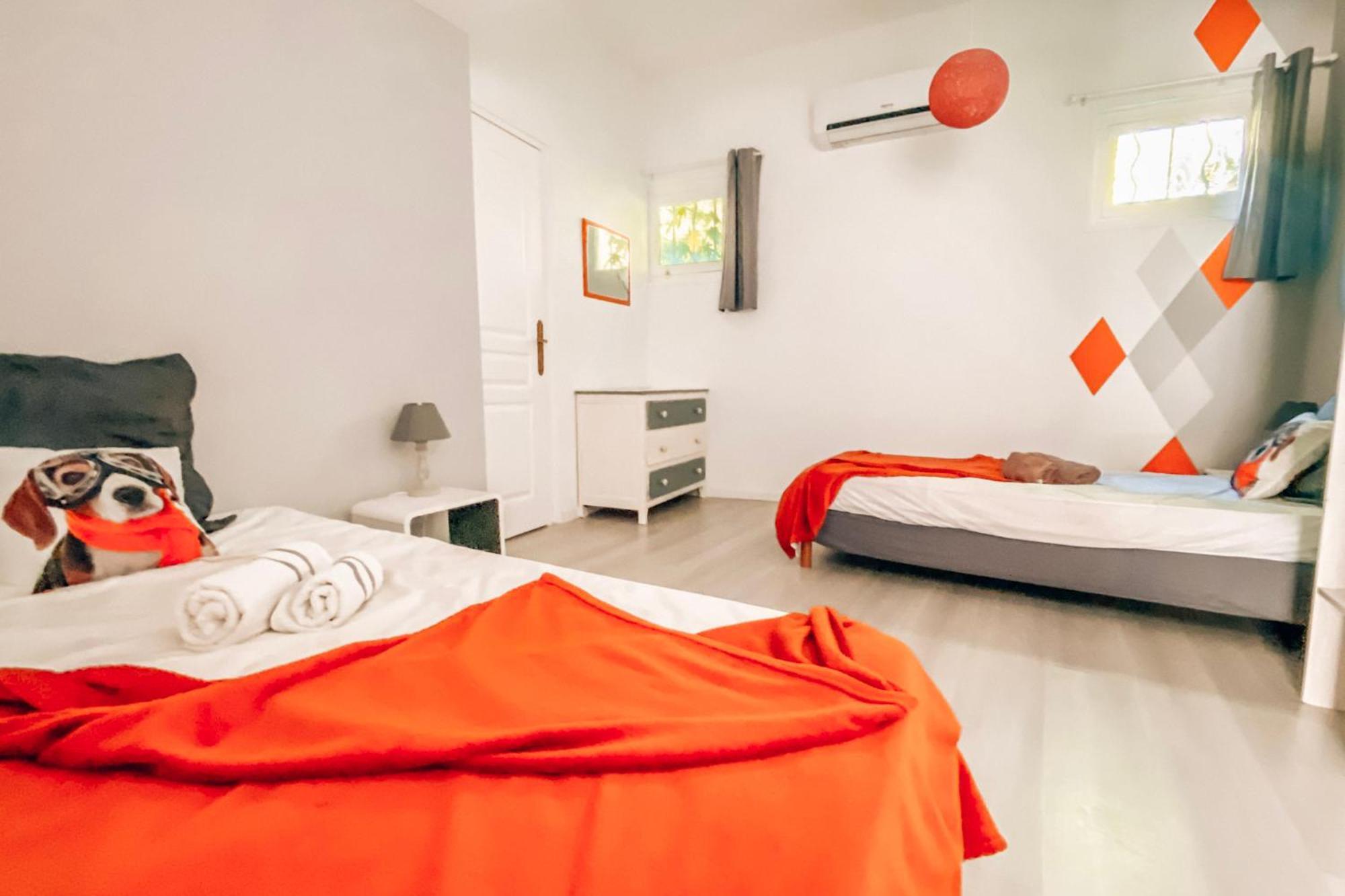 Reve D'Azur, 2 Chambres, Maison Julia En Bord De Mer A La Nartelle, Piscine Partagee, Parking & Terrasse Bbq, Wifi Et Draps Inclus Plage A Pied Сент-Максім Екстер'єр фото
